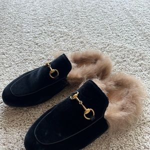 Gucci Princeton Shearling Lined Suede Slide. Size 37 1/2.